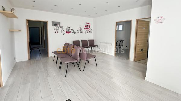 Vente Immeuble140 m² - 8 Pièces - BRIE COMTE ROBERT (77170)