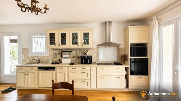 Vente                                                      Villa
                        
                     4 pièces                      107 m2                     à Pourrières