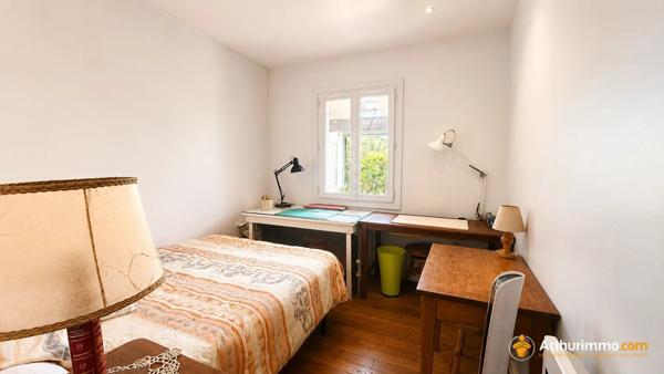 Vente                                                      Villa
                        
                     4 pièces                      107 m2                     à Pourrières