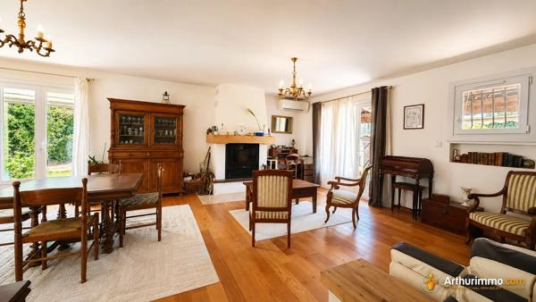 Vente                                                      Villa
                        
                     4 pièces                      107 m2                     à Pourrières