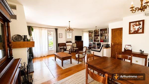Vente                                                      Villa
                        
                     4 pièces                      107 m2                     à Pourrières
