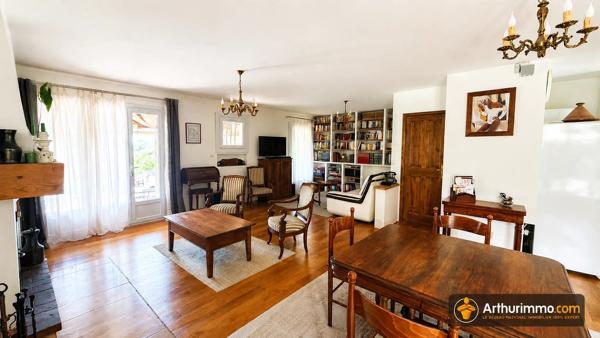 Vente                                                      Villa
                        
                     4 pièces                      107 m2                     à Pourrières