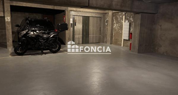 À vendre Parking 13.75 m² - Paris 75015