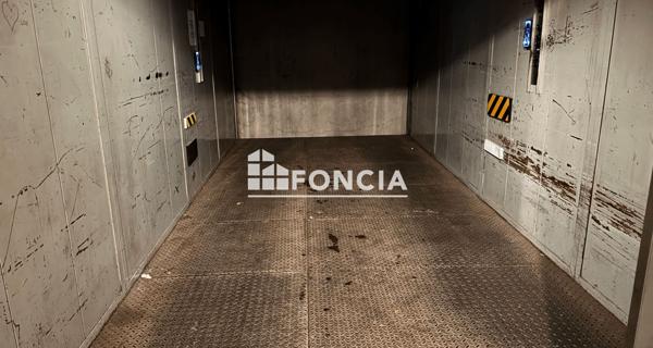 À vendre Parking 13.75 m² - Paris 75015