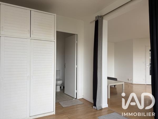 Location appartement 2 pièces 46 m² Nanterre
