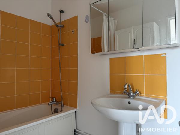 Location appartement 2 pièces 46 m² Nanterre