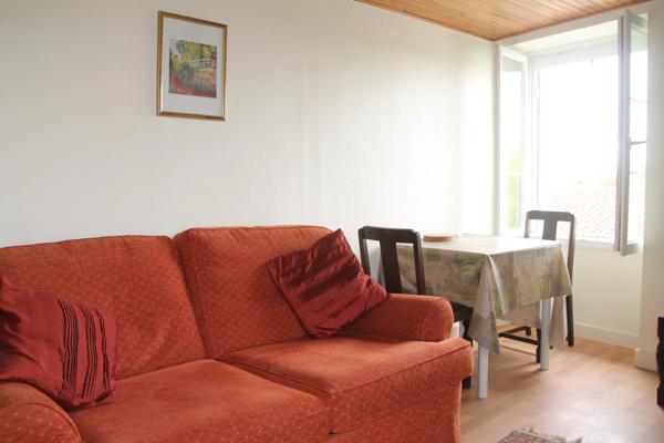 Excellente opportunité d'investissement : immeuble comprenant 3 petits appartements destinés à la location