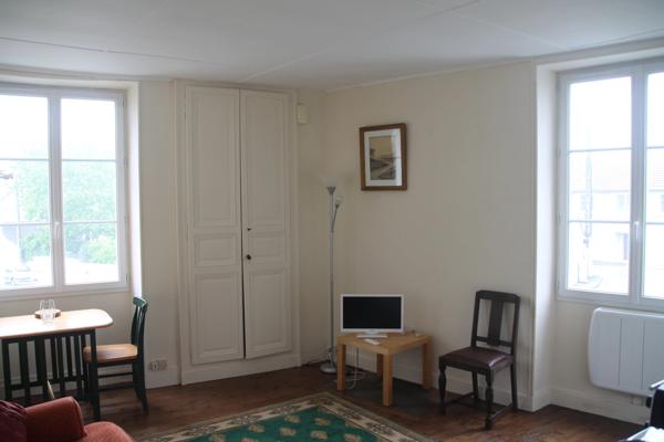 Excellente opportunité d'investissement : immeuble comprenant 3 petits appartements destinés à la location