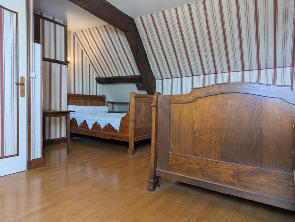 Jolie propriété de 4 chambres au potentiel énorme, avec vue sur la campagne de la Vienne
