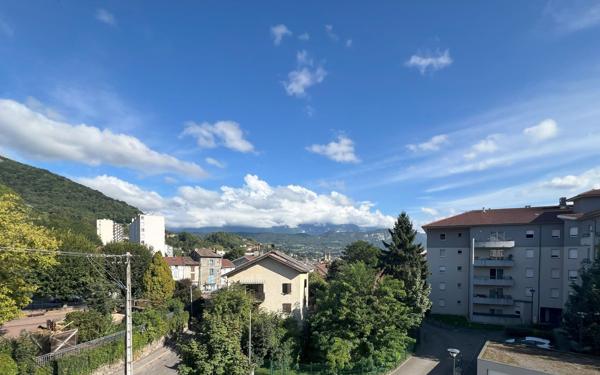 Appartement à vendre    2 pièces • 53,44 m2 Voiron