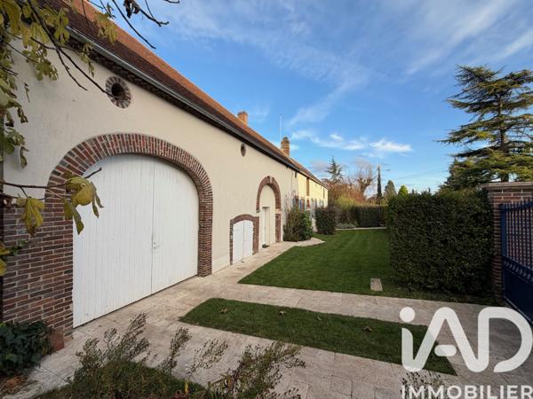 Maison à vendre 8 pièces 205 m² Montholon