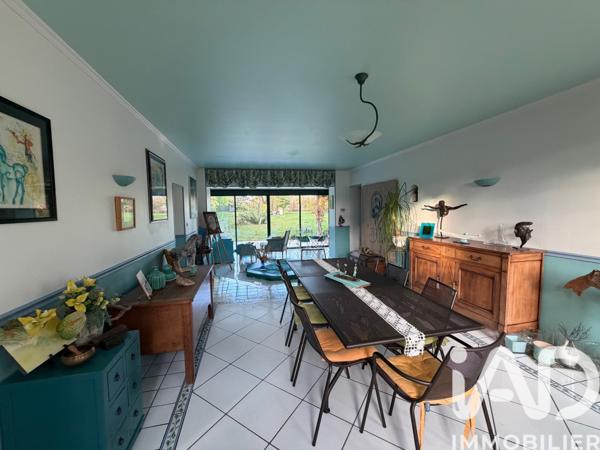 Maison à vendre 8 pièces 205 m² Montholon