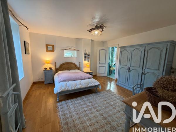 Maison à vendre 8 pièces 205 m² Montholon