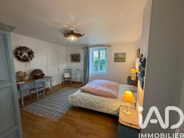 Maison à vendre 8 pièces 205 m² Montholon