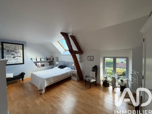 Maison à vendre 8 pièces 205 m² Montholon