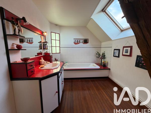 Maison à vendre 8 pièces 205 m² Montholon