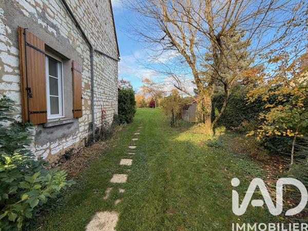 Maison à vendre 8 pièces 205 m² Montholon