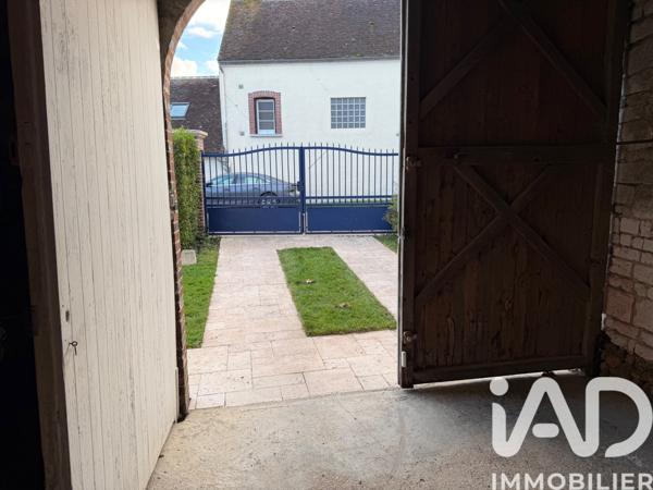 Maison à vendre 8 pièces 205 m² Montholon