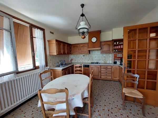 Maison avec 5 chambres proche d'une gare