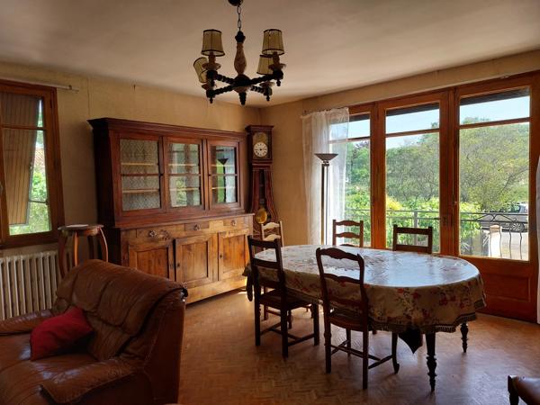 Maison avec 5 chambres proche d'une gare