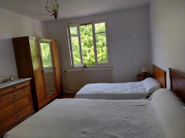 Maison avec 5 chambres proche d'une gare
