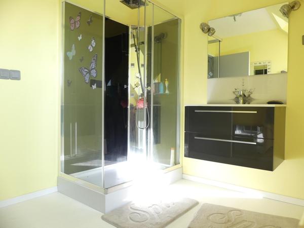 Longére entierement rénovée avec terrai arboré