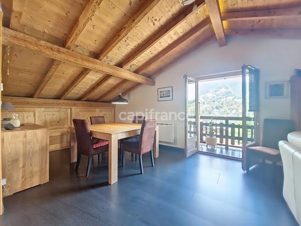 Chalet de caractère avec 3 appartements et spa, à deux pas du centre de Saint-Gervais