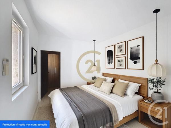 Appartement F3 à vendre  3 pièces - 76,20 m2 UZES - 30