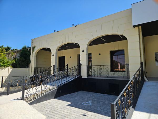 Local d'activité commercial de 360m2 à GROSLAY