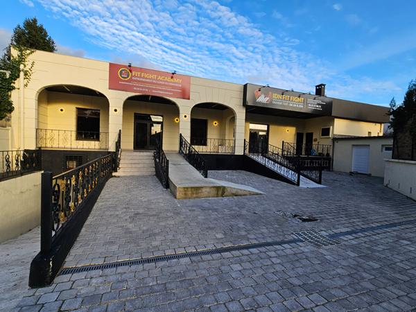 Local d'activité commercial de 360m2 à GROSLAY