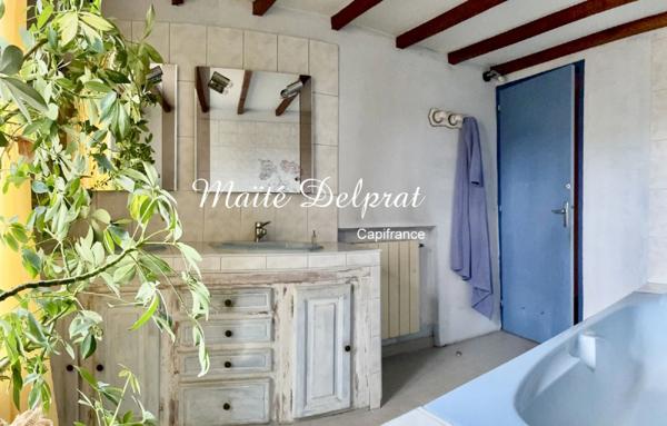 Maison de village à vendre – Malaucène, avec garage et extérieurs.(84)