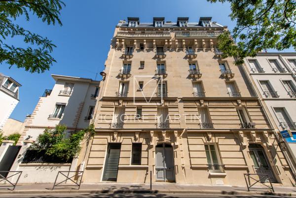 Appartement
         2 pièces
        - 36 m² Exclusivité 349 000 € *