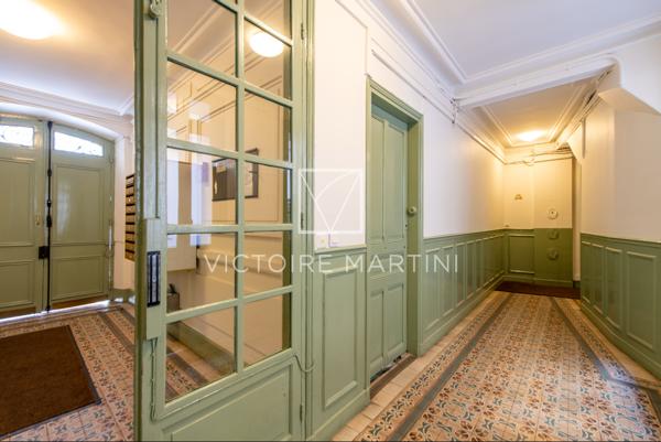Appartement
         2 pièces
        - 36 m² Exclusivité 349 000 € *