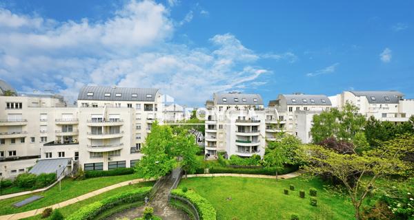 À vendre Studio 37 m² - Cergy 95800