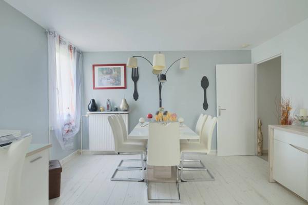 Appartement Roissy En Brie 3 pièce(s) 73.8 m2