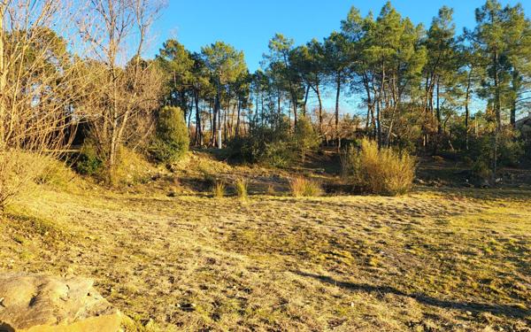 Terrain à vendre    Les Assions