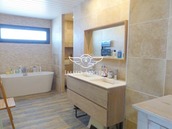 Maison T5 de 148m² sur 655m² de terrain