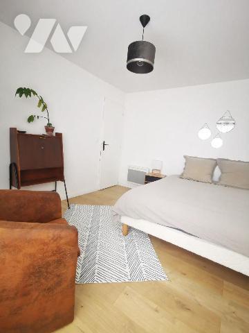 A Vendre - Perros-Guirec (22700) en Côtes-d'Armor (22), une maison d'une surface habitable de 1...