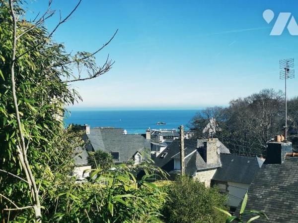 A Vendre - Perros-Guirec (22700) en Côtes-d'Armor (22), une maison d'une surface habitable de 1...