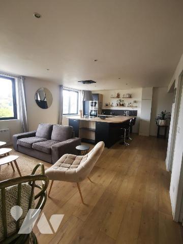 A Vendre - Perros-Guirec (22700) en Côtes-d'Armor (22), une maison d'une surface habitable de 1...