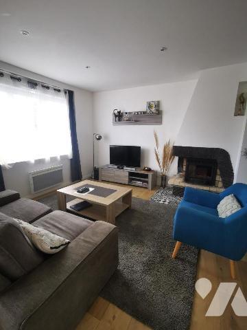 A Vendre - Perros-Guirec (22700) en Côtes-d'Armor (22), une maison d'une surface habitable de 1...