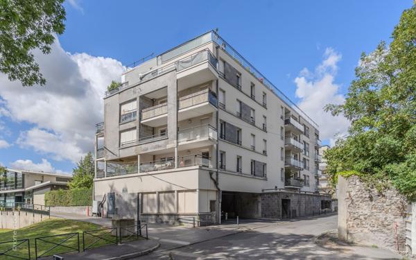 Appartement à vendre    3 pièces • 75,18 m2 Chelles