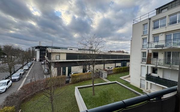 Appartement à vendre    3 pièces • 75,18 m2 Chelles