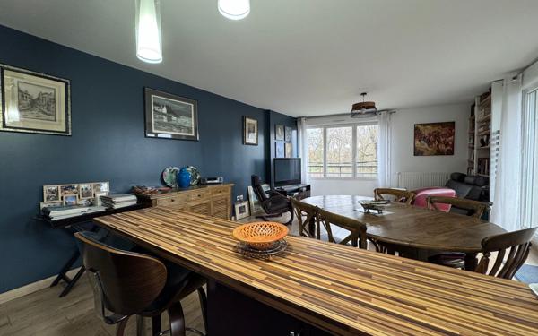 Appartement à vendre    3 pièces • 75,18 m2 Chelles