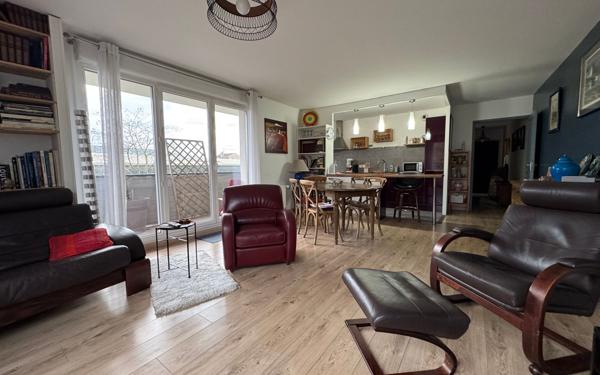 Appartement à vendre    3 pièces • 75,18 m2 Chelles