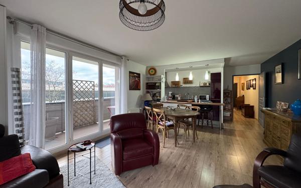 Appartement à vendre    3 pièces • 75,18 m2 Chelles