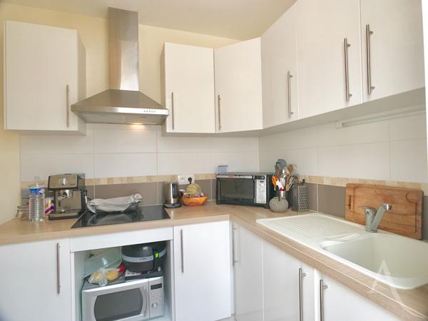 Appartement 2 pièces avec terrasse privative en centre-ville de Bourges