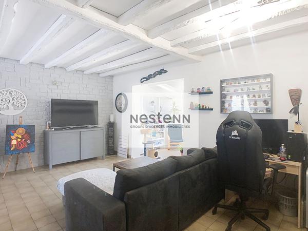 À acheter en Essonne - Maison individuelle - 3 chambres - sous-sol total - jardin - dépendance - vie de plain-pied -10 minutes à pied des commerces - 2 minutes à pied de l'école élémentaire - lycée et collège à proximité - 40 minutes de Paris en RER C.