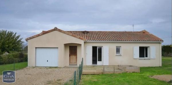 Maison à louer 4 pièces 93.06m² Beaumont Saint-Cyr (86490)