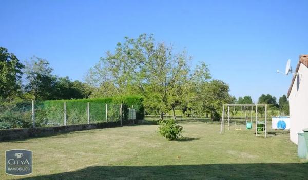 Maison à louer 4 pièces 93.06m² Beaumont Saint-Cyr (86490)